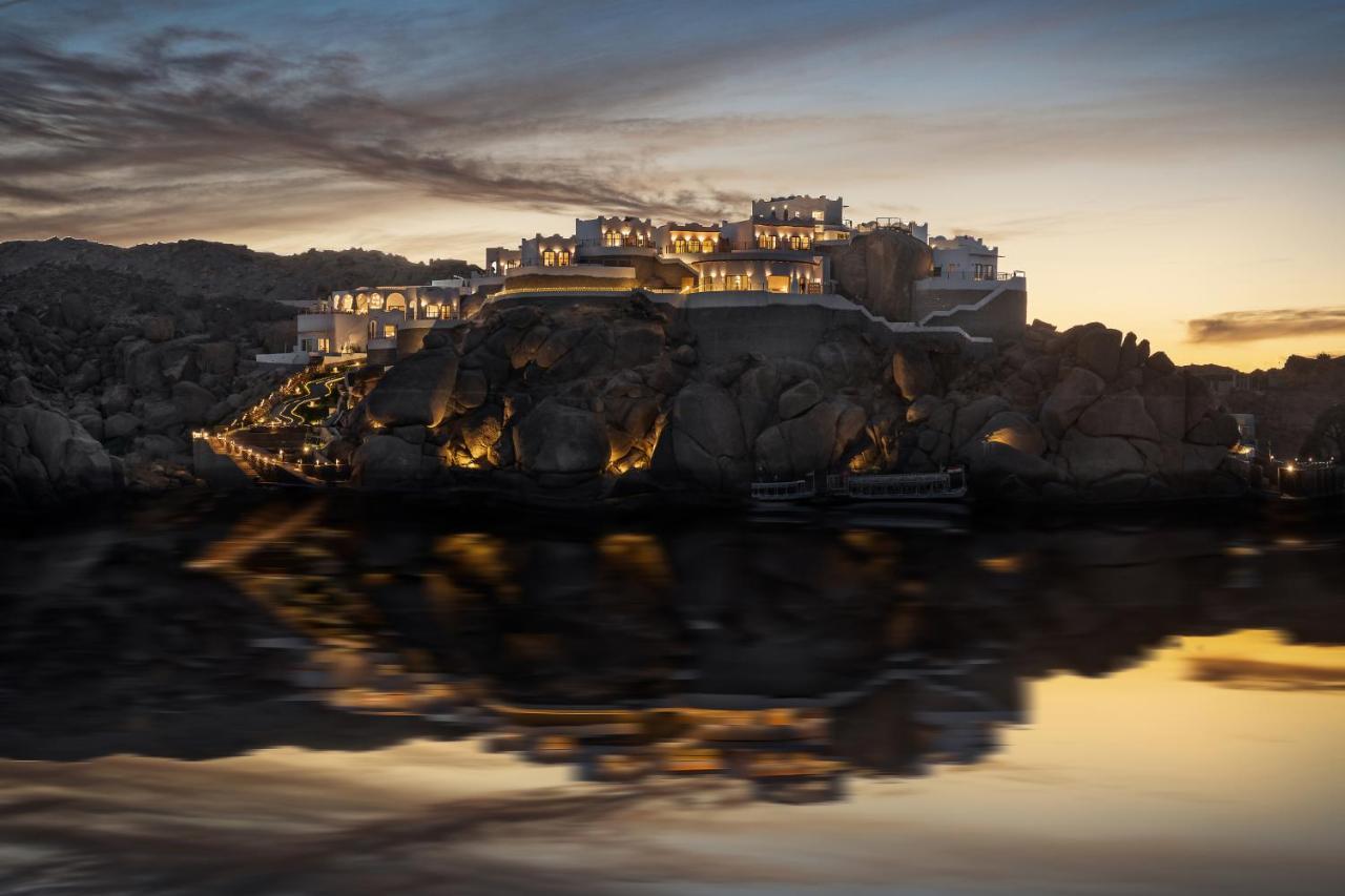 Benben By Dhara Hotels - Adults Only Aswan Exteriör bild The fort at night