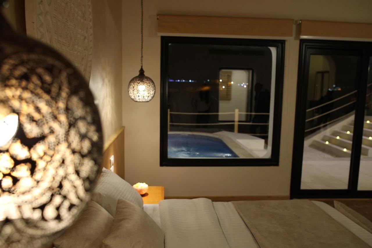 Benben By Dhara Hotels - Adults Only Aswan Exteriör bild The interior of a suite